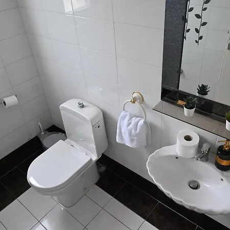 Gianangelo Villa Kremastí